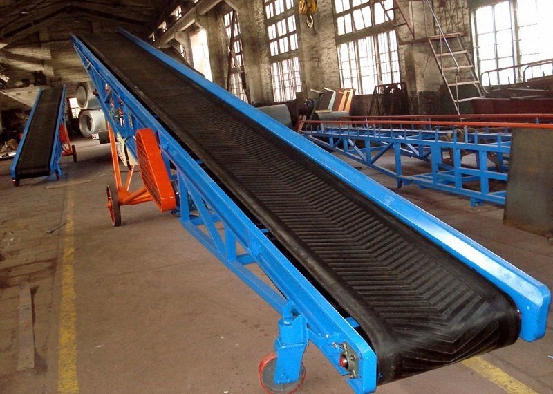 Mobile Concrete Belt Conveyor High Efficiency Strong Structure With Electric Roller