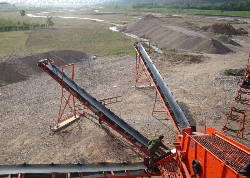 Mobile Concrete Belt Conveyor High Efficiency Strong Structure With