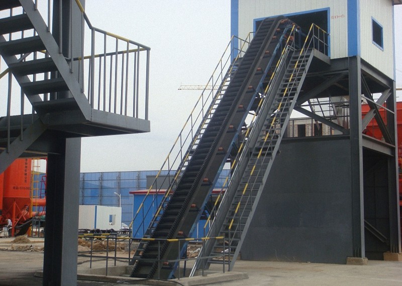 Large Angle Inclined Belt Conveyor Reliable Operation With Corrugated