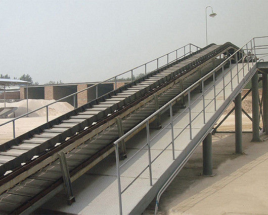 DJ Corrugated Sidewall Conveying Equipment Inclined Belt Conveyor For Bulk Material