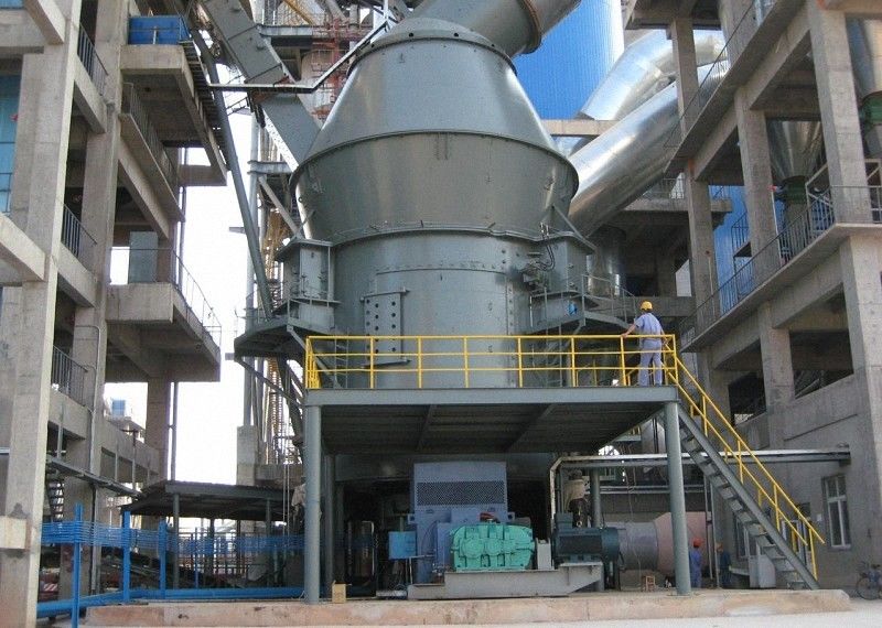Small Vertical Cement Grinding Mill / Vertical Roller Mill for Raw Material